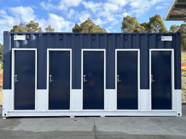 Communal Bathroom Shower Module 20FT Detachable Container House Prefab Design