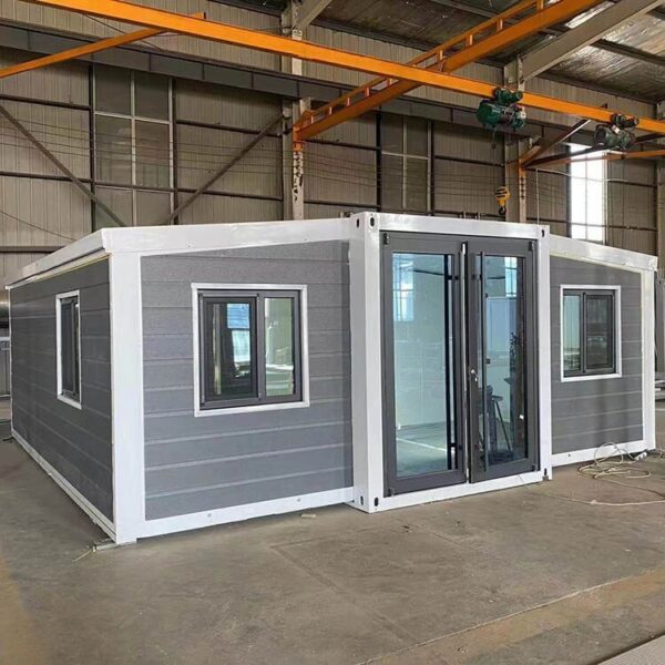 Customizable Modular Layout In 20FT Detachable Container House Series