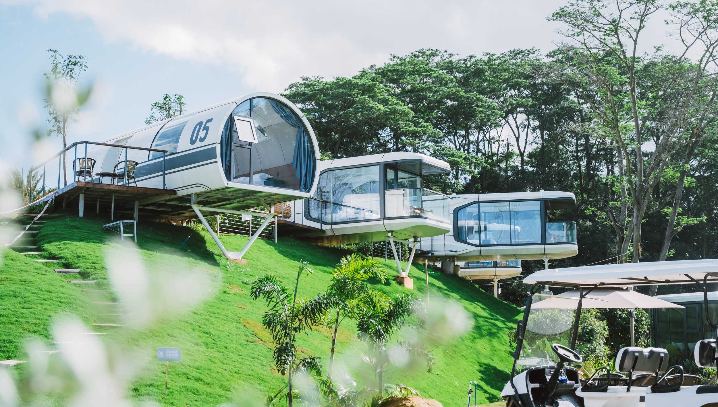 Volferda Capsule House